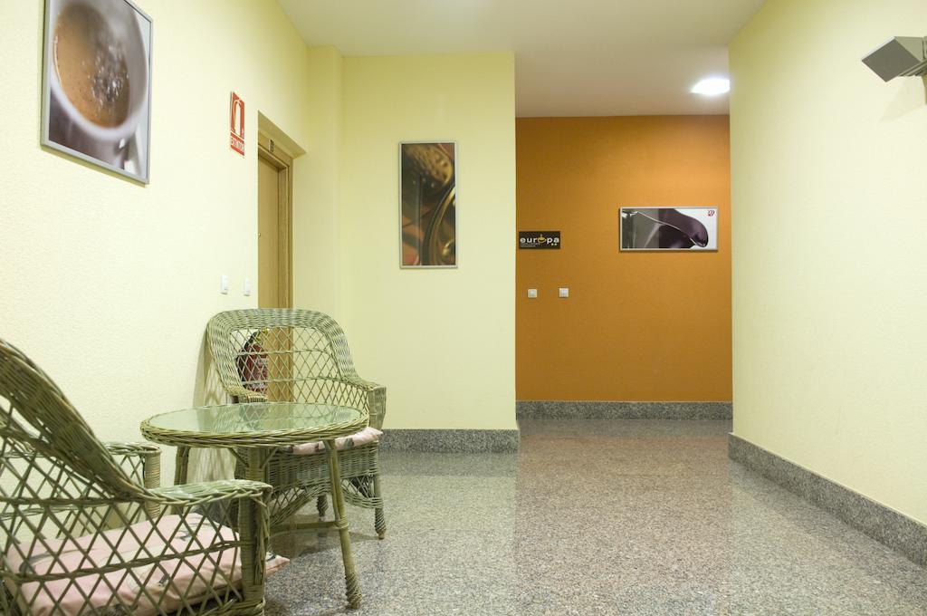 Hostal Europa Castejón Exterior foto